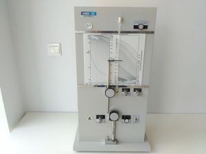 201-63 What is the function of water level observation window of fisher sub sieve sizer?